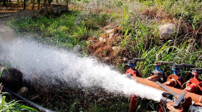 Ödemiş Belediyesi'nden korona günlerinde üreticiye sulama desteği