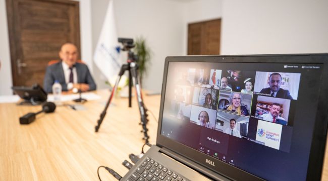 Büyükşehir Belediyeleri Kent Konseyi toplantısında İzmir'e büyük övgü: