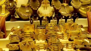 Altında tarihi zirve