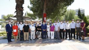 Başkan Batur Muhtarlarla buluştu: ''Siz bizim gücümüzsünüz''