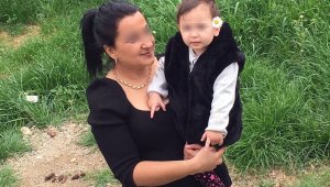 Bebek taksiye kustu, 400 lira isteyen şoförün işine son verildi