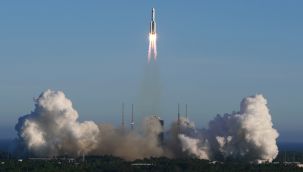 Birleşik Arap Emirlikleri ilk Mars görevini başlattı: Yörüngeye 2021'de ulaşacak