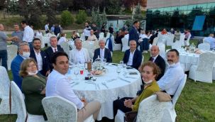 CHP İzmir'in kurultay delegeleri yemekte buluştu... İşte detaylar