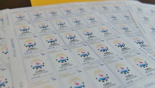 Çiğli'den Belediye logolu pul!