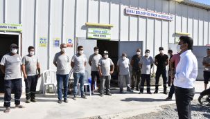 Dikili'de Başkan Kırgöz personeliyle bayramlaştı