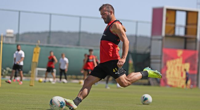 Göztepe'de Galatasaray maçı hazırlıkları tüm hızıyla sürüyor