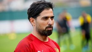 Göztepe'de taraftar ikiye bölündü! Gitsin mi kalsın mı?