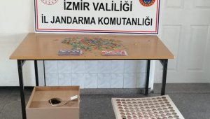 İzmir'de Jandarma ekipleri 27 kişiyi kumar oynarken suçüstü yakaladı!