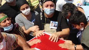 İzmir'de şehit olan orman işçilerine acı veda