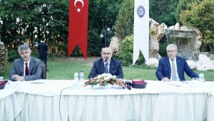 İzmir'in kanaat önderleri EÜ'de buluştu!