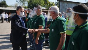 Konak'ta Belediye personeline çifte bayram!