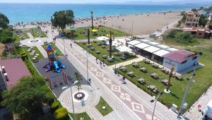 Menderes Sahilleri Yeni Tesislere Kavuştu