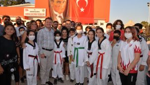 Menemen Belediyesi’nden spora yatırım:''Emiralem Spor Tesisleri açıldı''