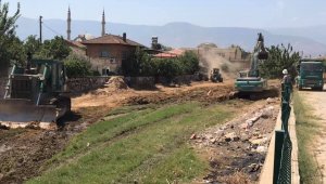 Ödemiş'te dere yatağı temizliği!