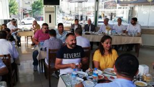 ÖZEL HABER/ Başkan Türkbay gönüllüler ile kahvaltıda buluştu: İzmir sizinle gurur duyuyor!