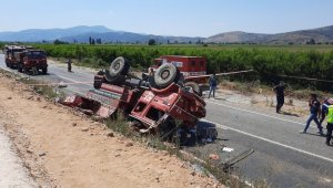 Tire'de yangına giden ekip aracı kaza yaptı: 2 ölü