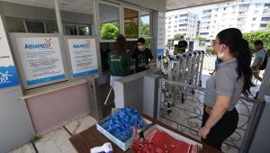 Torbalı Aquapolis yüzme havuzu kapılarını açtı