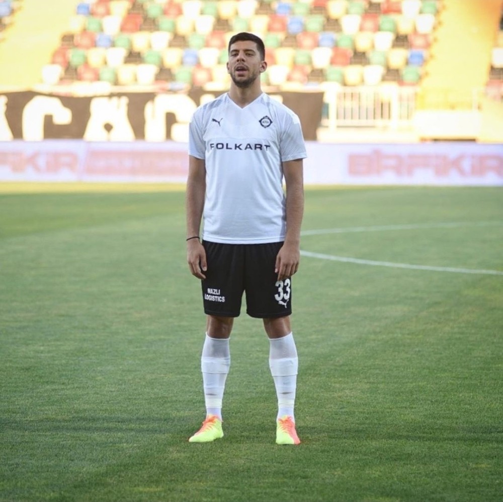 Cenk Özkacar'dan Altay'a anlamlı veda