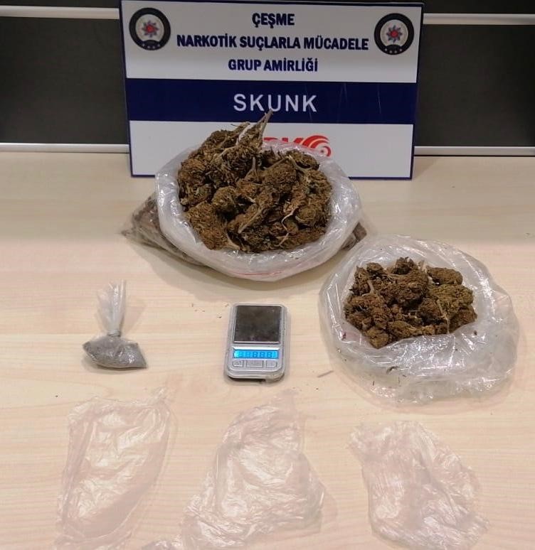 Çeşme'de uyuşturucu ticaretinden 2 kişi tutuklandı