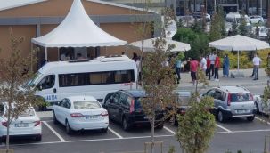 Hastane önünde Koronavirüs test kuyruğu