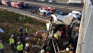 İstanbul'da yolcu otobüsü kaza yaptı: 5 ölü, 26 yaralı