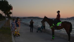 İzmir Aliağa'da atlı polisler göreve başladı