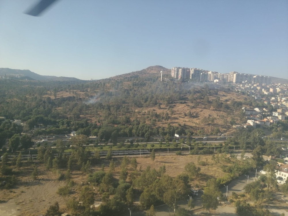 İzmir'de askeri alandaki orman yangını kontrol altında