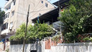 İzmir'de çatıdan düşen şahıs ağır yaralandı