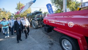 İzmir'de orman köylülerine yangın tankerlerinin dağıtımı başladı