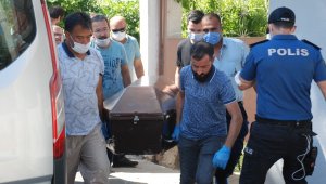 İzmir'de uzaklaştırma kararı olan eski karısını boğarak öldürdü
