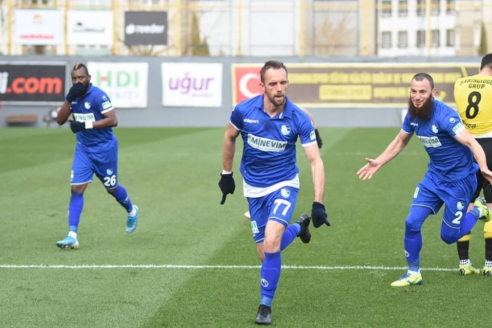 Jasmin Suck, Altay'da