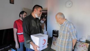 Lübnan'da yardım kolisi dağıtıldı
