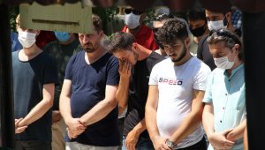 Tekne faciasında hayatını kaybeden anne ve 2 çocuğuna en acı veda