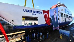 Uğur Mumcu Feribotu törenle denize indirildi