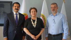 Başkan Gruşçu'dan kırılmaz kalem ziyareti