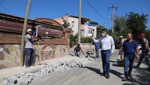 Başkan Kayalar kaldırım çalışmalarını inceledi