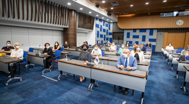 Başkan Soyer İZİKAD töreninde konuştu: 'Kadınlar olmadan kalkınma mümkün değil!'
