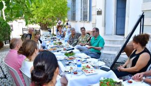 Bilge Çınarlar Narlıdere'yi anlatacak!