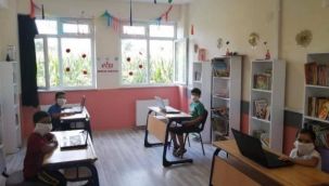 Bilim Kurulu Üyesi'nden okul açıklaması: Kimseyi risk altına atamayız