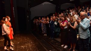 Bornova’da tiyatro keyfi , Sevda Şener Sahnesi yenileniyor