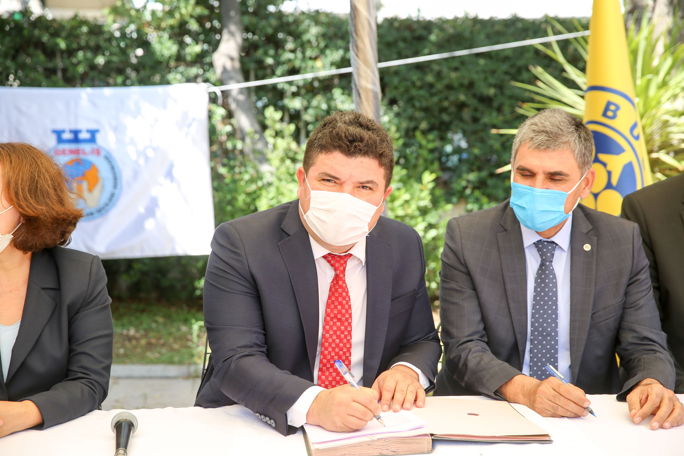 Buca Belediyesi'nde Toplu Sözleşme sevinci