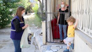Buca Belediyesi vatandaşların yanında: 5 bin aileye temizlik paketi