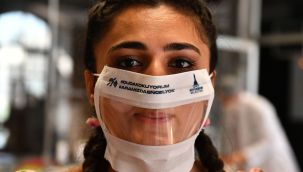 Büyükşehir'den işitme engelliler için iletişim güçlüğünü azaltacak maske