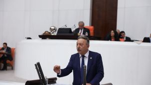 CHP'li Bayır öğrencilerin internet ve bilgisayar sorununu meclise taşıdı