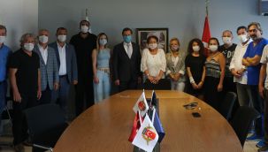 CHP'li Yücel'den saldırıya uğrayan gazetecilere özür ziyareti