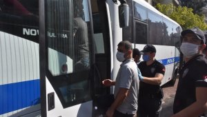 FETÖ'nün avukat yapılanmasında gözaltına alınan 36 şüpheli adliyede