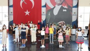 Gaziemir'de çocukların hayal gücüyle “Büyük Zafer”
