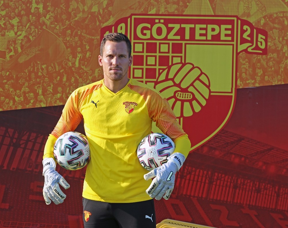 Göztepe, Macar kaleci Balazs Megyeri'yi kadrosuna kattı