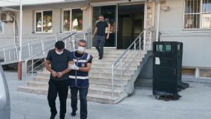 İzmir'de 35 suç kaydı olan cezaevi firarisi yakalandı