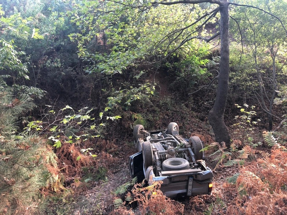 İzmir'de feci kaza: 1 ölü, 2 yaralı